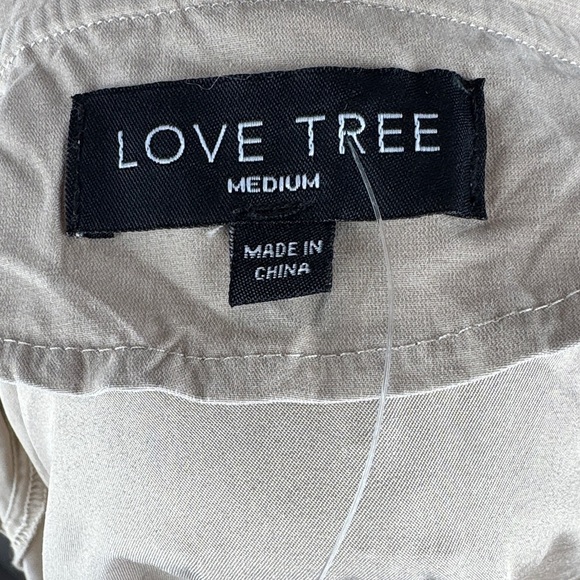 Love Tree Tan Double-Breasted Sleeveless Trench Coat - Picture 4 of 6